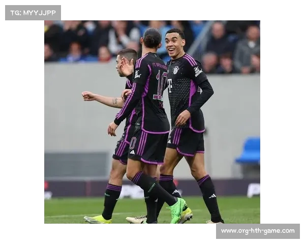 拜仁慕尼黑的完美胜利，主场如入无人之境